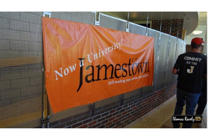 UJ sign