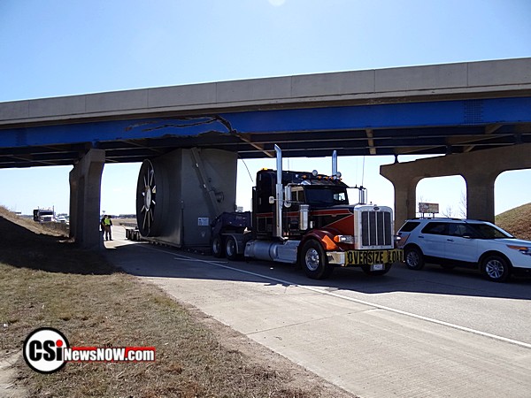 EXT 257 Semi Stuck   CSi photos
