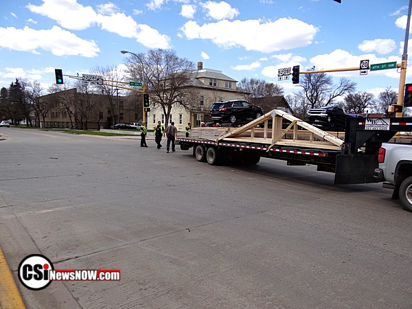 Car Hauler and trailer with trusses collide - CSiNewsNow pixs