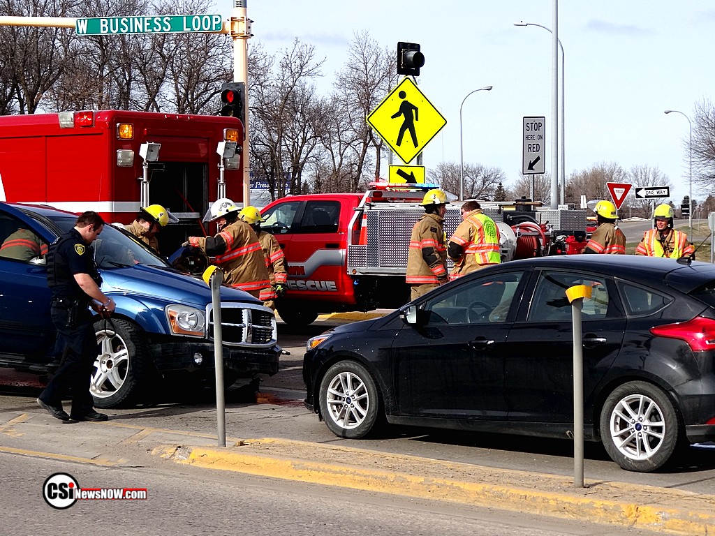  Crash 17th St SW & Hwy 281 S  April 10, 2017        CSi photo