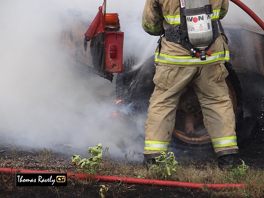 I-94 Semi Fire     CSi Photo.