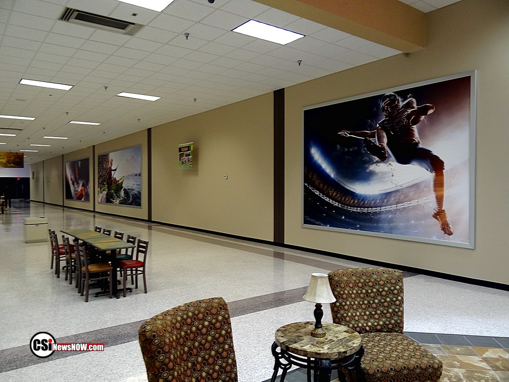 Dunham's in the Buffalo Mall           CSi Photo