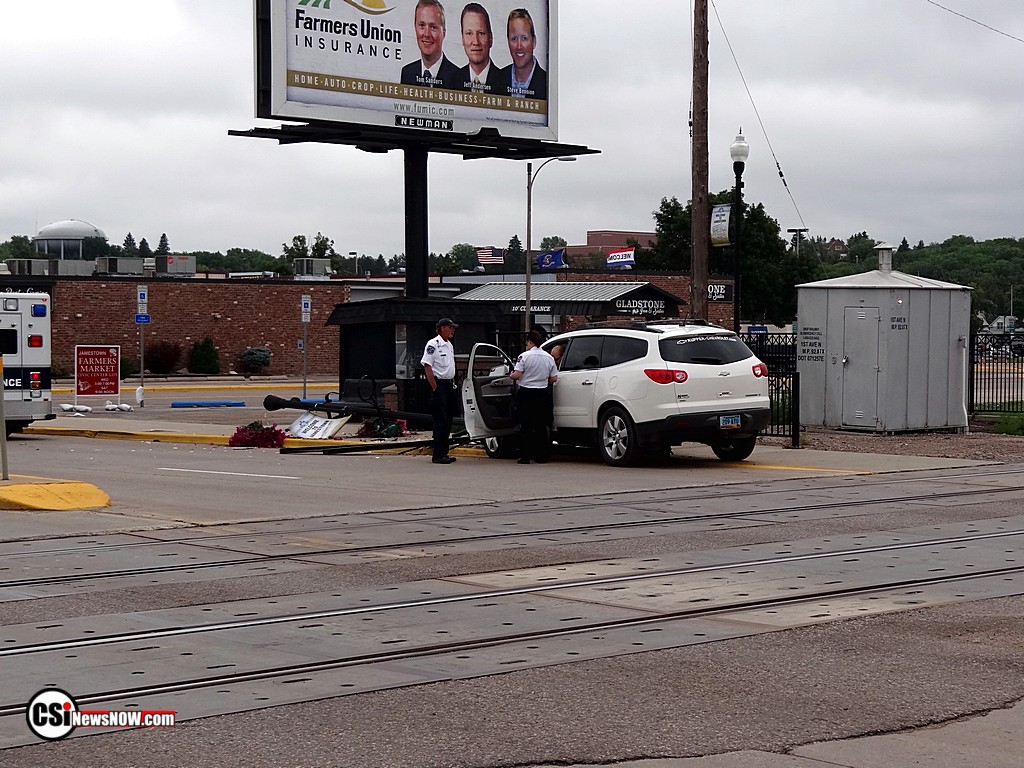 Truck SUV Crash Mon AM 1st Ave S.  CSi Photo
