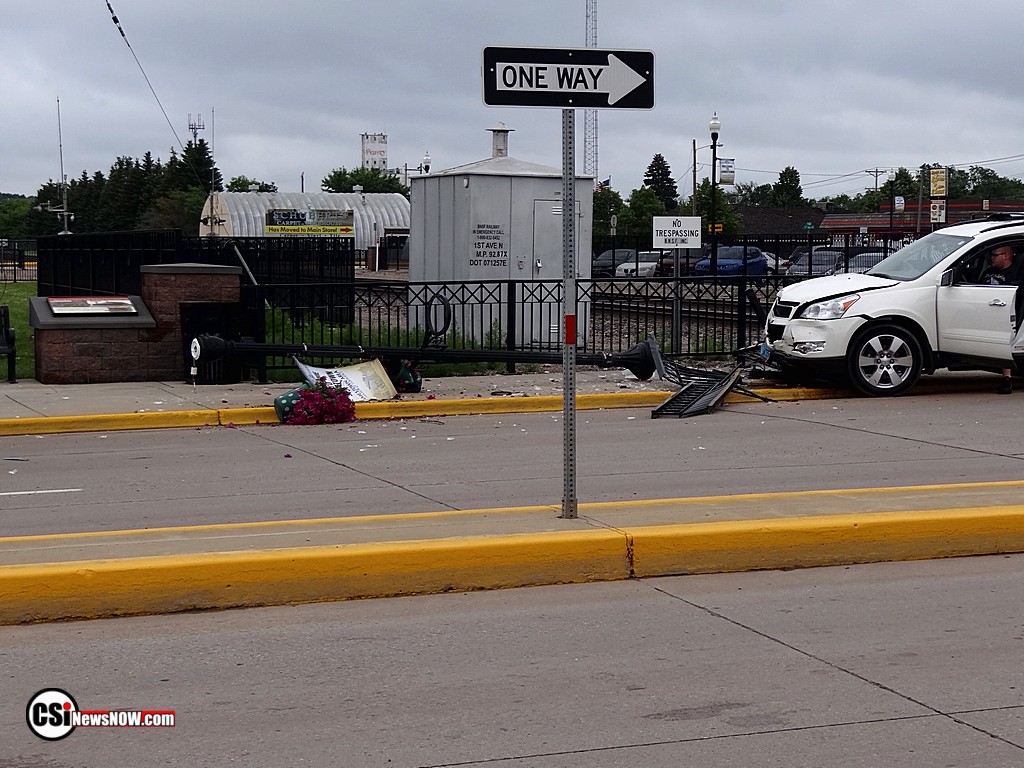 Truck SUV Crash Mon AM 1st Ave S.  CSi Photo