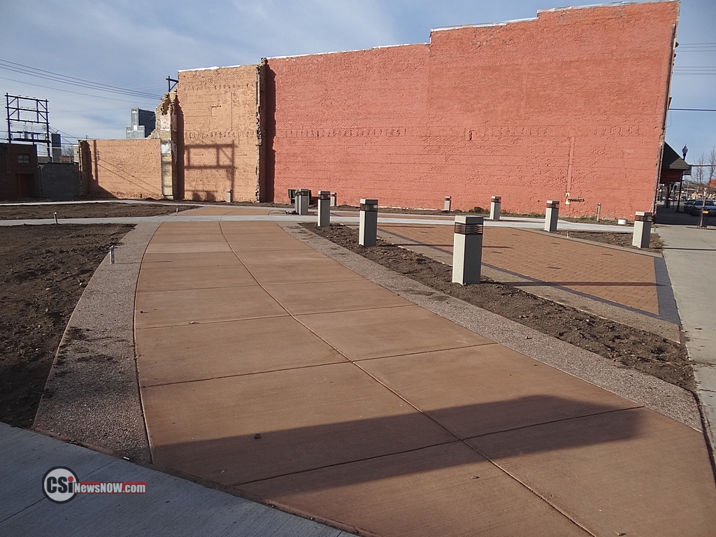 Arts Park - Jamestown ND      CSi Photo