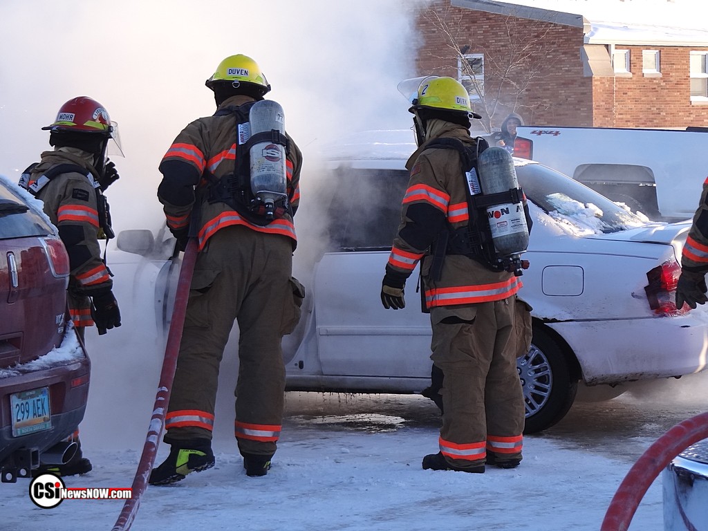 Car fire at Hugo's Jan 3, 2017 - Zero degrees - CSi Photos