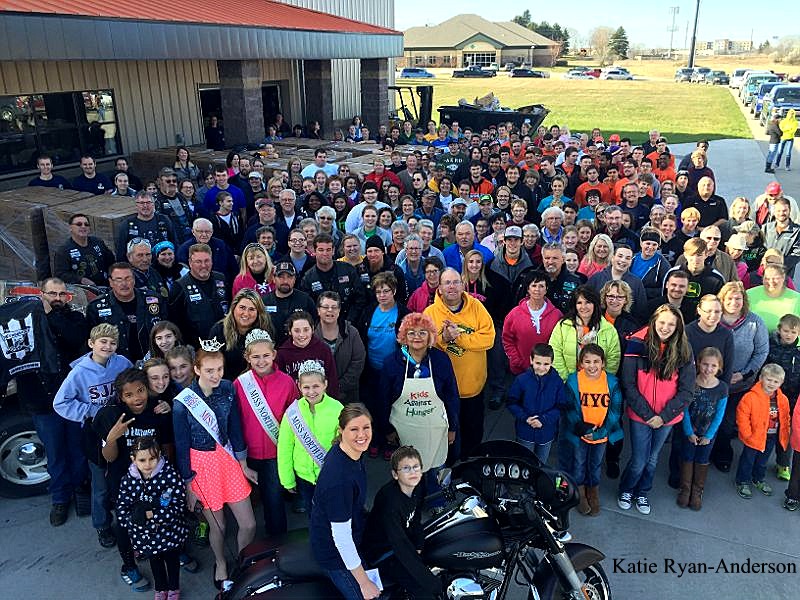 Kiwanis Kids Against Hunger - group photo Katie Ryan-Anderson