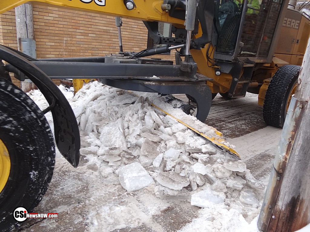 Alley Clean Up Downtown Jamestown        CSi photo