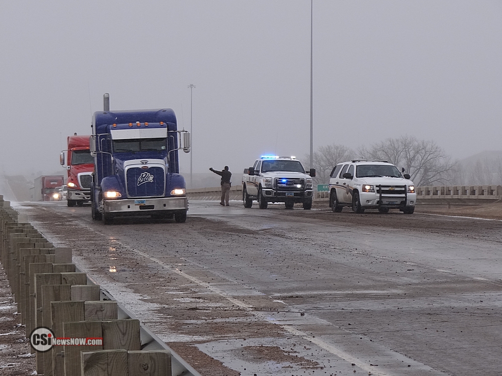 Semi Jack Knife on I94       CSi Photo.